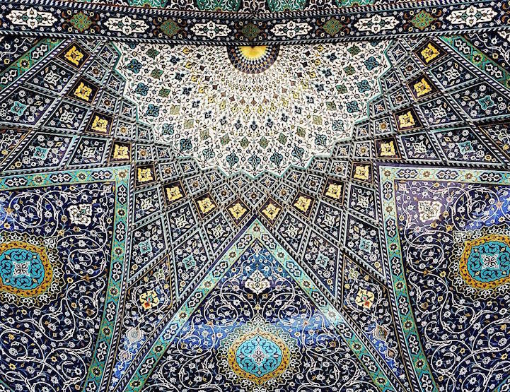 Mezquita de Hazrate-masomeh en Qom, Iran